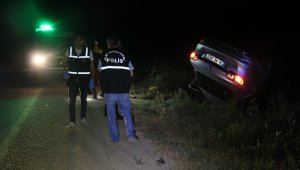 Defalarca takla atan otomobilden fırlayan kadın hayatını kaybetti