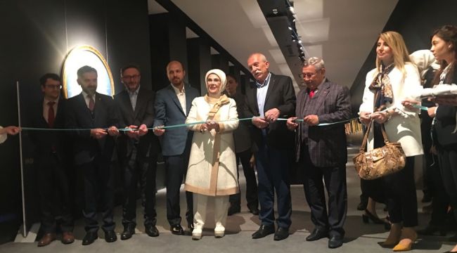 Emine Erdoğan, Çamlıca Camisi'nde sergi açılışını yaptı