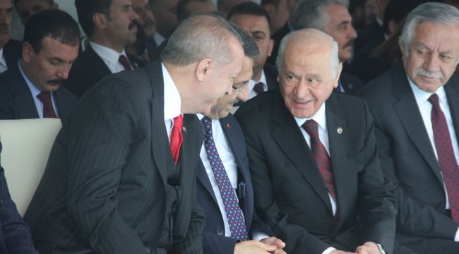 Erdoğan ve Bahçeli arasında sıcak sohbet