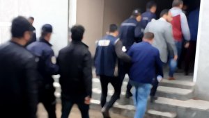 FETÖ'nün askeri mahrem yapılanmasına 16 ilde operasyon: 18 gözaltı