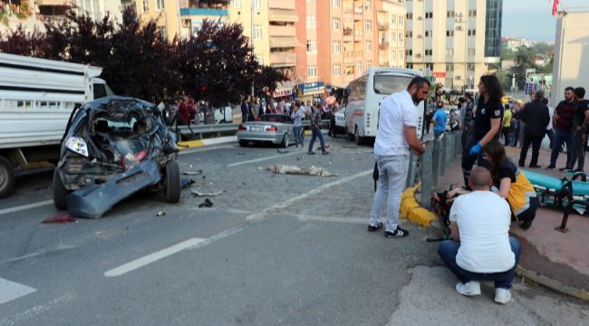 Freni patlayan otobüs 10 aracı biçti: 6 yaralı