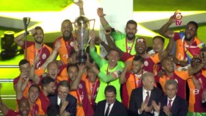 Galatasaray, 22. şampiyonluk kupasını aldı