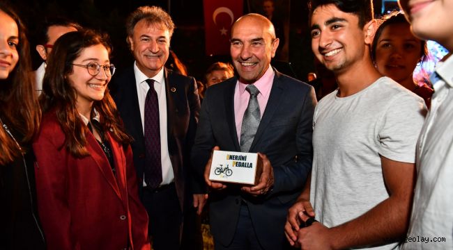Genç girişimcilere Başkan Soyer'den tam destek 