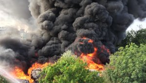 Havai fişek hurdalığı alev topuna döndürdü