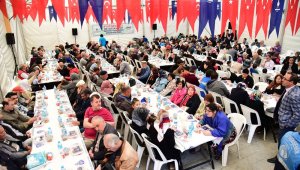 İBB her gün 15 bin kişiye iftar ve sahur hizmeti veriyor