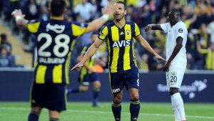 İlk yarıda 3 gol var