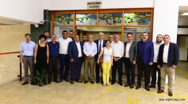 İzmir Milletvekili Kani Beko'dan Başkan Karakayalı'ya Ziyaret