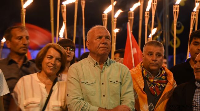 Kemalpaşa'da 19 Mayıs Çoşkusu Fener Alayı ile Sürdü