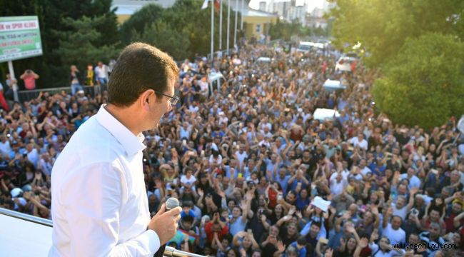 Kupa töreni mitinge dönüştü