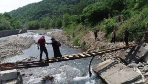 Mahallelinin köprü çilesi