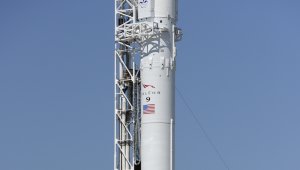 Rüzgar Falcon 9 roketinin fırlatılmasını erteletti