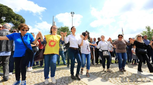 'Selçuklu Emekçiler Bayramlarını halay Çekerek Kutladı'