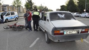 Siverek'te otomobille motosiklet çarpıştı: 1 yaralı