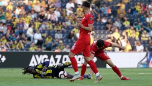 Spor Toto Süper Lig: Fenerbahçe: 1 - Antalyaspor: 1