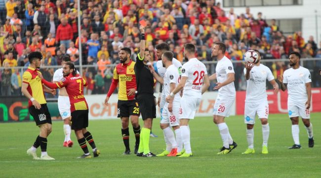 Spor Toto Süper Lig: Göztepe: 4 – Antalyaspor: 1