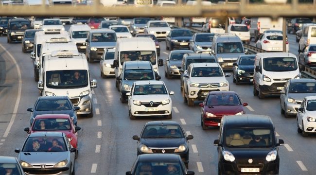 Trafiğe kayıtlı araç sayısı 23 milyonu aştı