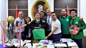 Türkiye Şampiyonlarından Başkan İduğ'a ziyaret