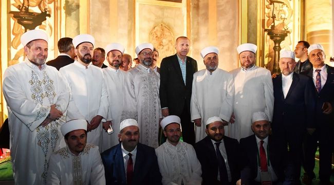 'Bir olacağız, iri olacağız, diri olacağız, kardeş olacağız, hep birlikte Türkiye olacağız'