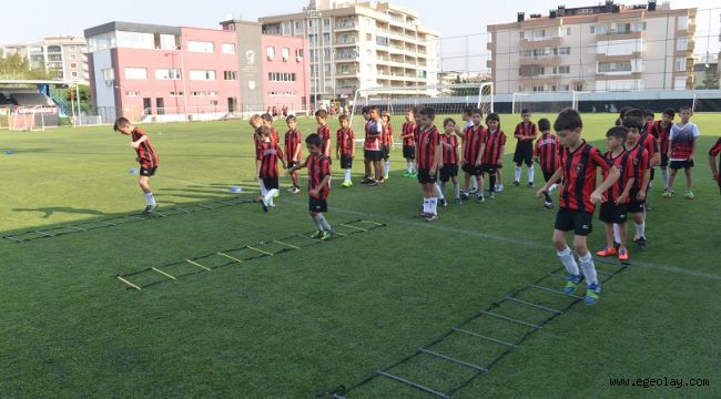 Çiğli yaz spor okulları açılıyor