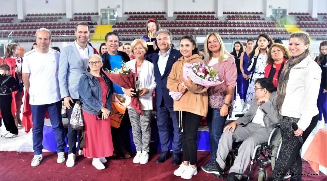 Downlu Selin'i mutlu eden sürpriz