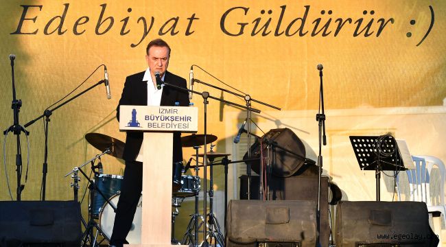 İzmir Edebiyat Festivali Murathan Mungan'la başladı