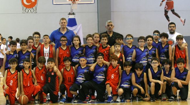 İzmir Efes Rotary'den 1. Minikler Basketbol Şenliği