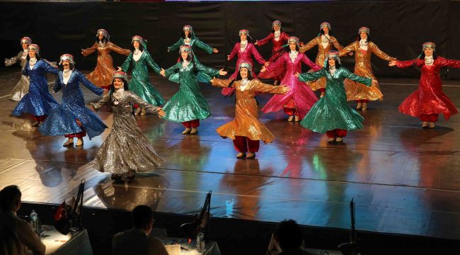 Karşıyaka Belediyesi'nden ücretsiz halk dansları kursu 