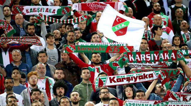 Karşıyaka'da tek yürek kutlama: 'Ay-Yıldız Var Göğsümüzde'
