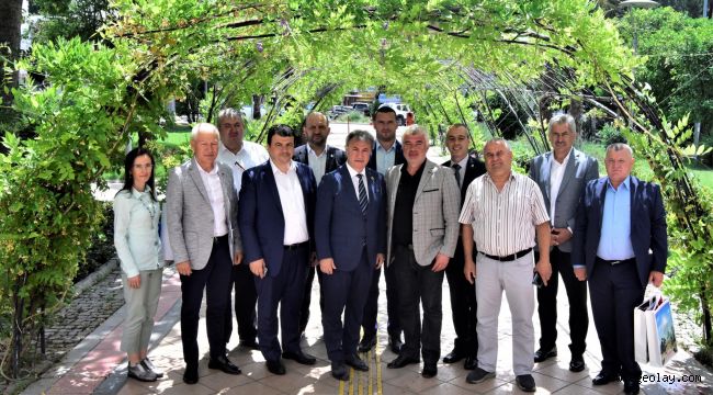 Mestanlı'dan Bornova'ya' kardeş' ziyareti