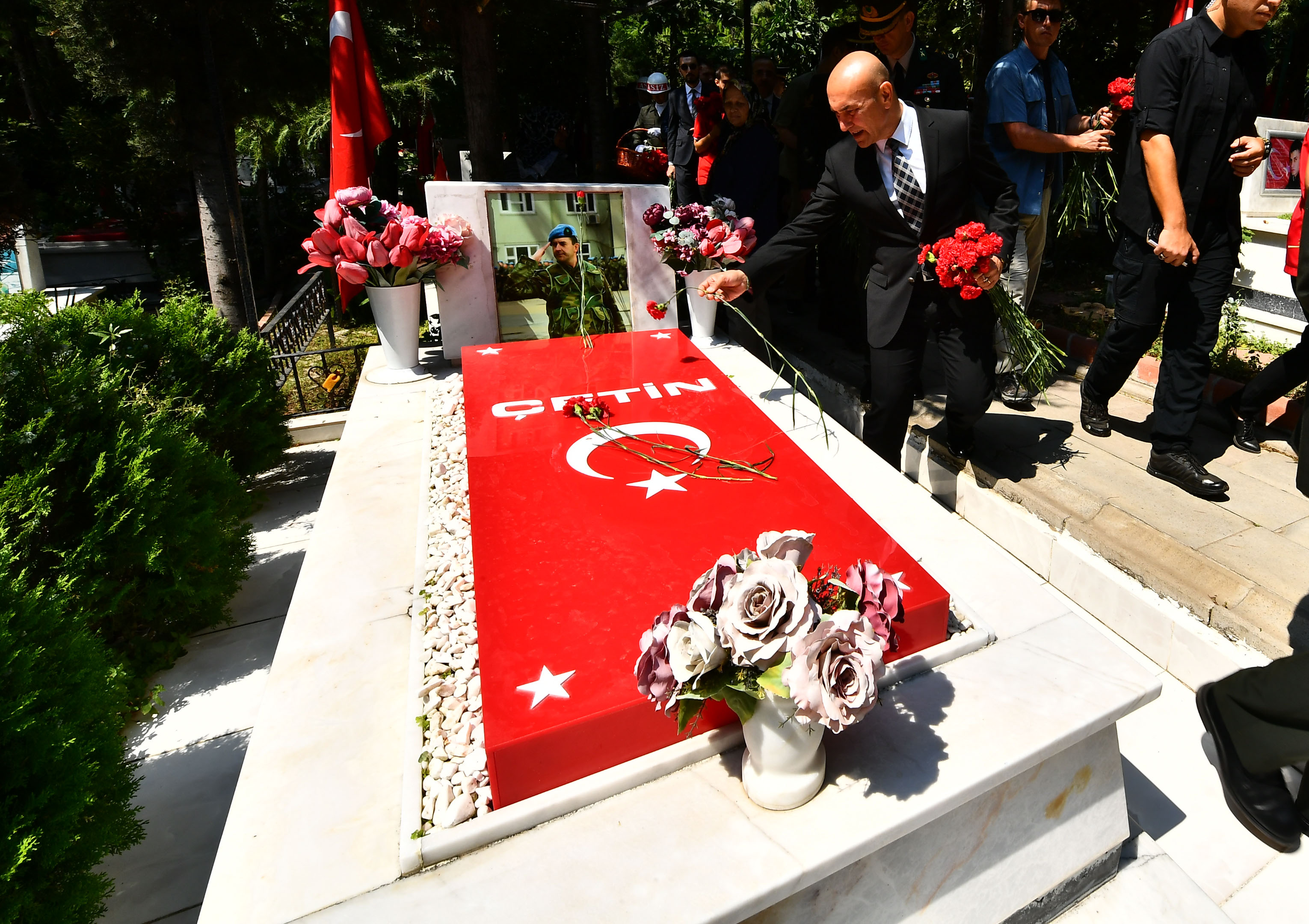 Başkan Soyer, 15 Temmuz şehitlerini anma törenine katıldı