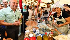 Başkan Soyer Kadifekale'de "Üretici Pazarı" açtı