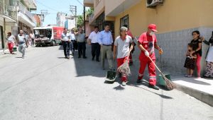 Bayraklı'nın sokakları pırıl pırıl