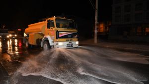 Çiğli'de Harmandalı sokakları yıkandı