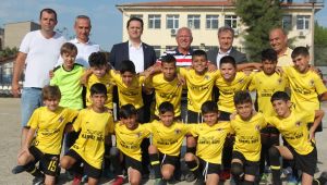 Çocuk Futbolu Festivali Çamdibi'nde başladı