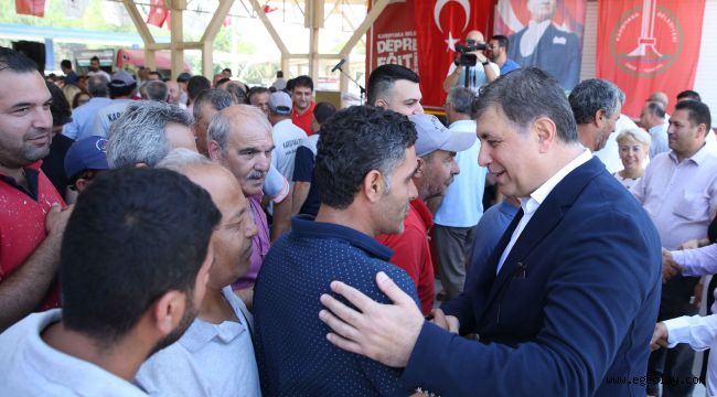 Karşıyaka Belediyesi'nde bayram coşkusu 