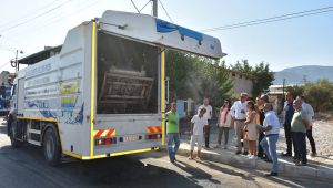 Narlıdere'de Çöp kutularına hijyenik bakım!