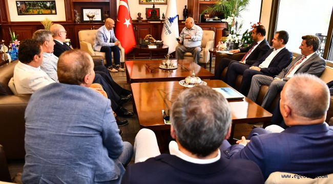 Ticaret odası başkanlarından Başkan Soyer'e destek ziyareti