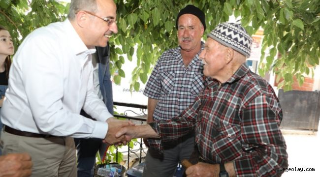 Yangından etkilenen köylere ve 350 üyeye dev kadro ile ziyaret