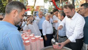 Başkan Gümrükçü 24 Sivil Toplum Kuruluşu ile aşure dağıttı