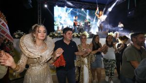 Başkan Kılıç'tan "Balkan" halayı