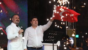 Başkan Kılıç ve Hakan Aysev'den 9 Eylül düeti