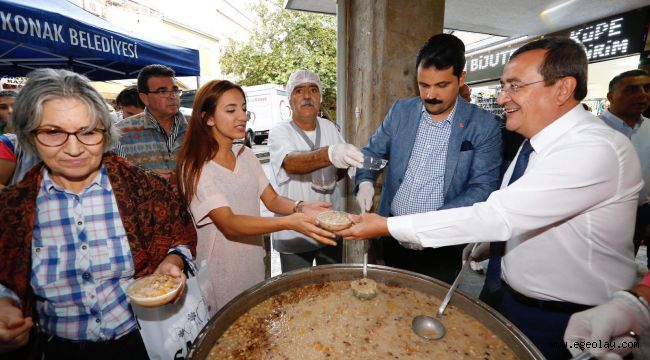 Batur'dan Konak'a aşure ikramı