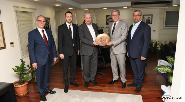 İzmir iş dünyası başkanlarından Türkiye'de ilk olan "Ege Üniversitesi Modeli"ne tam destek