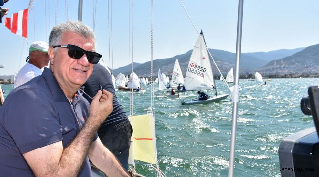 Narlıdere 9 Eylül'ü 'denizde' kutladı