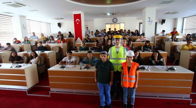 Öğrenciler "İş Sağlığı ve İş Güvenliği" eğitimini başarıyla geçti 