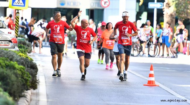Uluslararası İzmir Yarı Maratonu renkli görüntülere sahne oldu