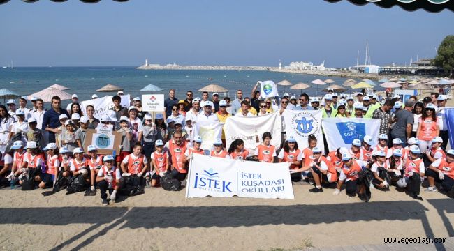 Uluslararası Kıyı Temizliği Kampanyası Kuşadası'nda Yapıldı