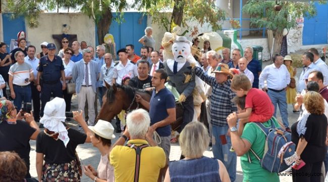 Urla'yı Oyuklar bastı