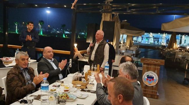 Başkan Karakayalı Muhtarlarla Yemekte Buluştu