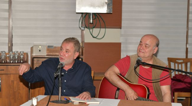 Çiğli'de Şiir ve Müzik Gecesi 
